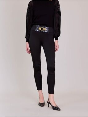Anne Fontaine Andy Legging
Black Bi-Material in Velvet and Milano Fabric 40 6/8